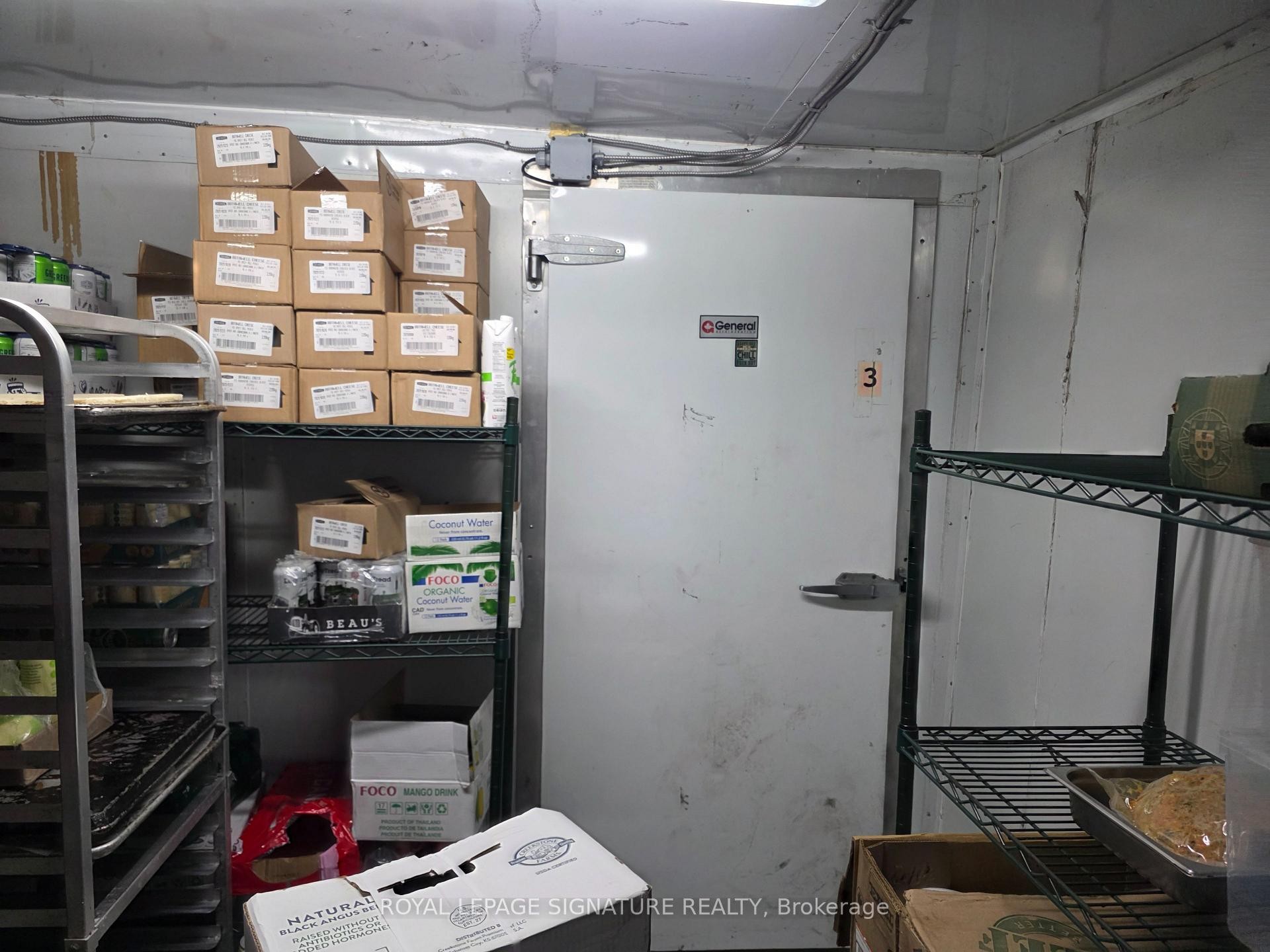 









858


Bloor

Street West,
Toronto,




ON
M6G 1M2

