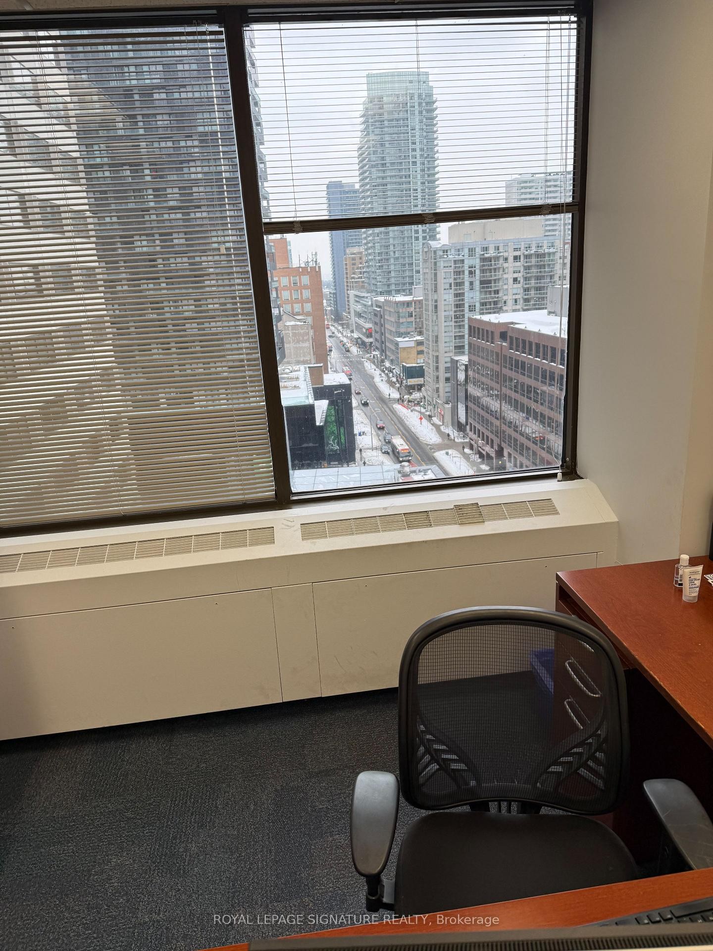 









20


Eglinton

Avenue West, 1001,
Toronto,




ON
M4R 1K8

