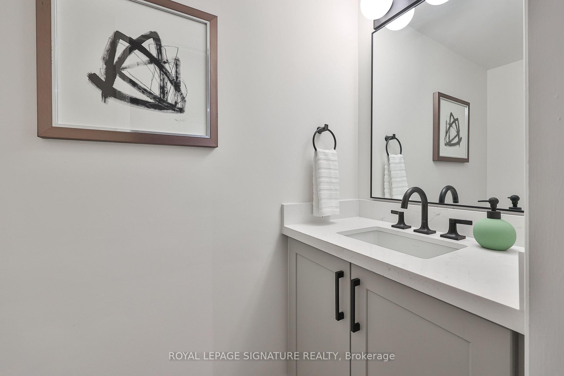 









101


Glen Manor

Drive, 6,
Toronto,




ON
M4E 3V3

