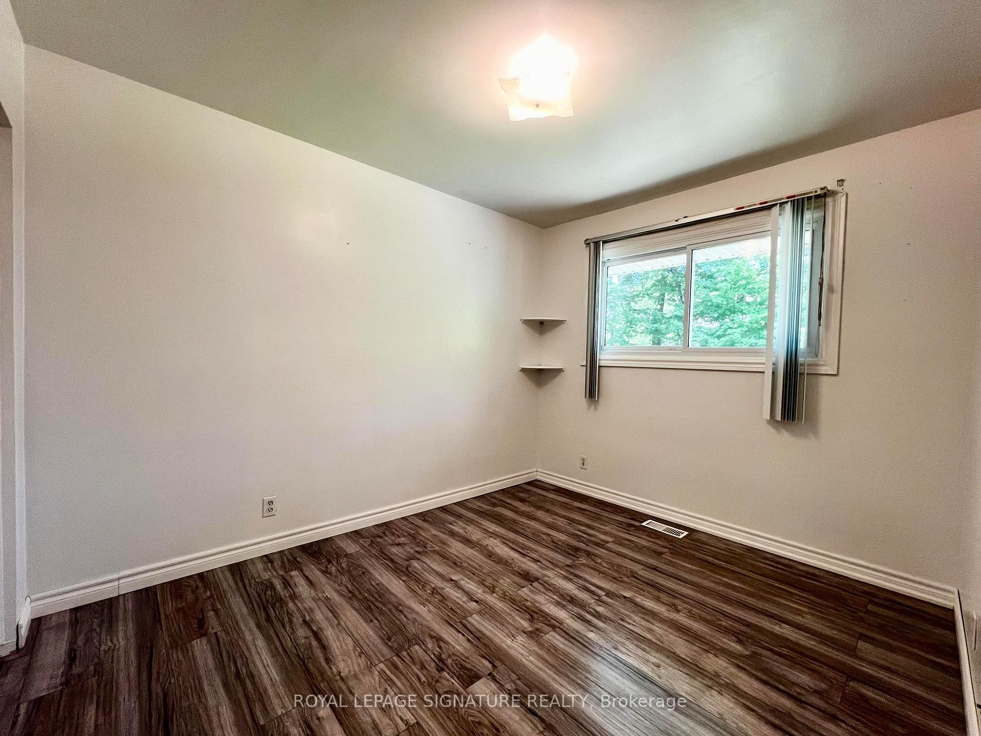 









194


Cedarbrae

Avenue,
Waterloo,




ON
N2L 4S5


