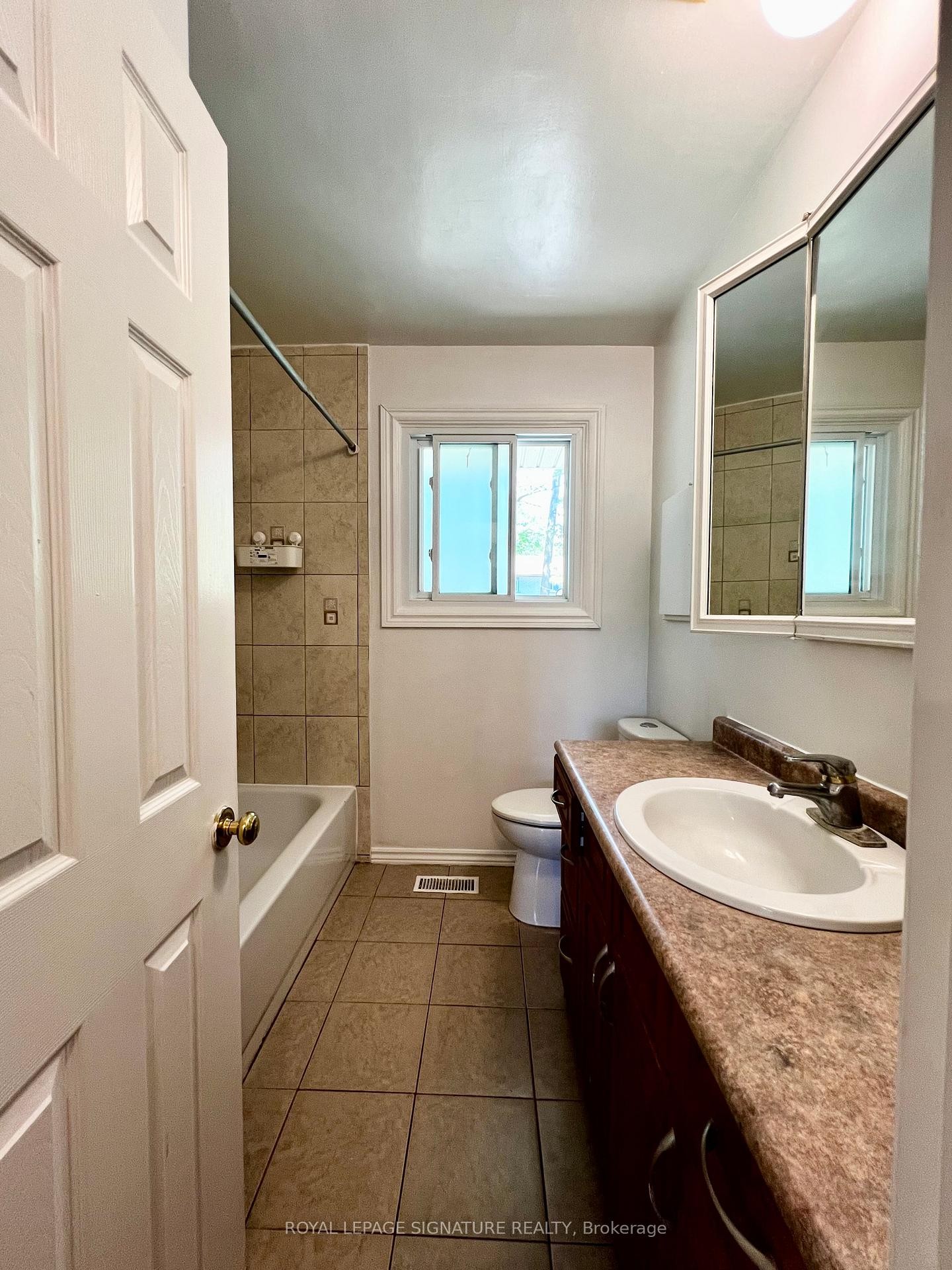 









194


Cedarbrae

Avenue,
Waterloo,




ON
N2L 4S5

