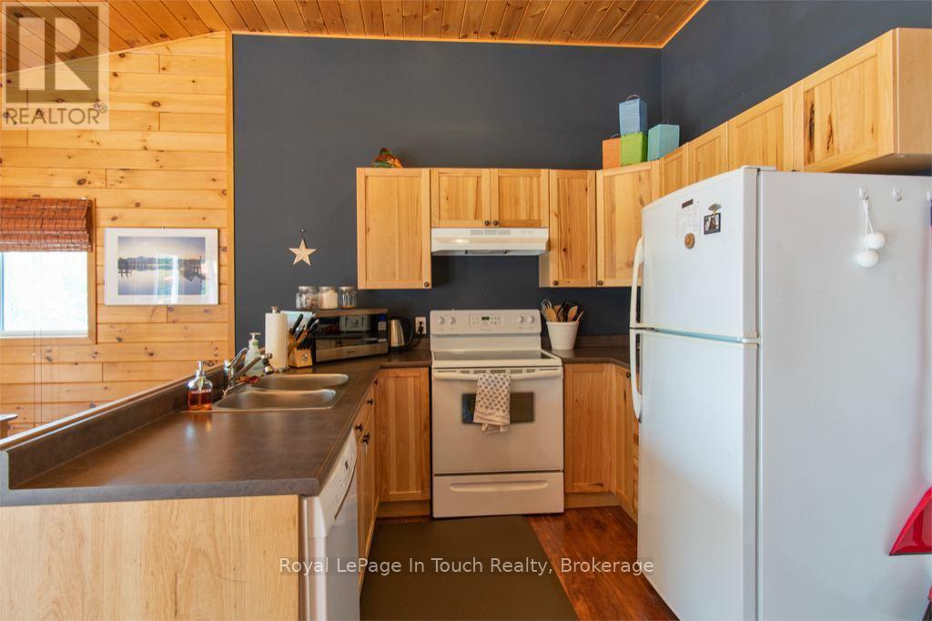 












2974 ISLAND 1040

,
Georgian Bay (Baxter),




Ontario
P0E1E0

