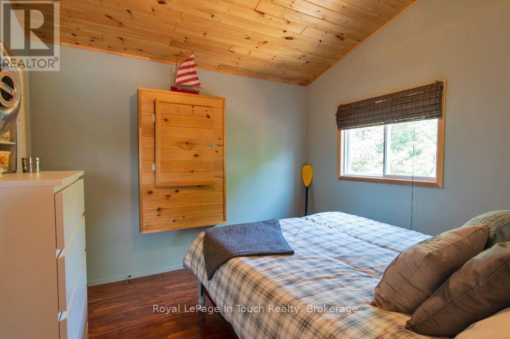 












2974 ISLAND 1040

,
Georgian Bay (Baxter),




Ontario
P0E1E0

