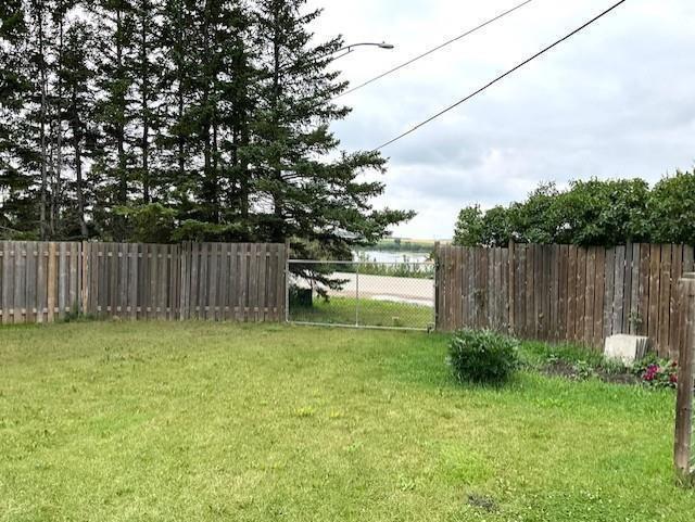 












14 Queen Elizabeth Avenue

,
Erickson,




Manitoba
R0J0P0

