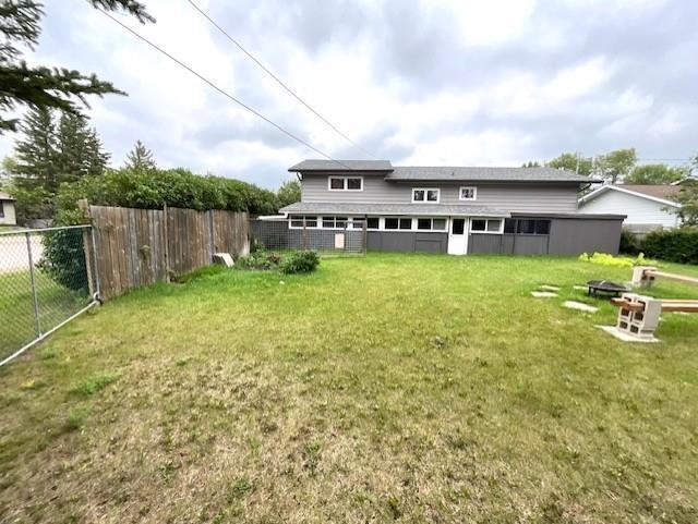 












14 Queen Elizabeth Avenue

,
Erickson,




Manitoba
R0J0P0

