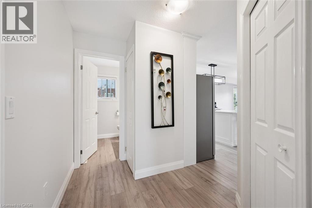 












3 PINE RIDGE Drive

,
Guelph,




Ontario
N1L1N6

