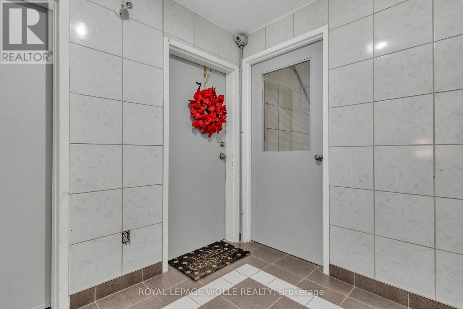 












7 - 119 CEDAR STREET S

,
Kitchener,




Ontario
N2G3L6

