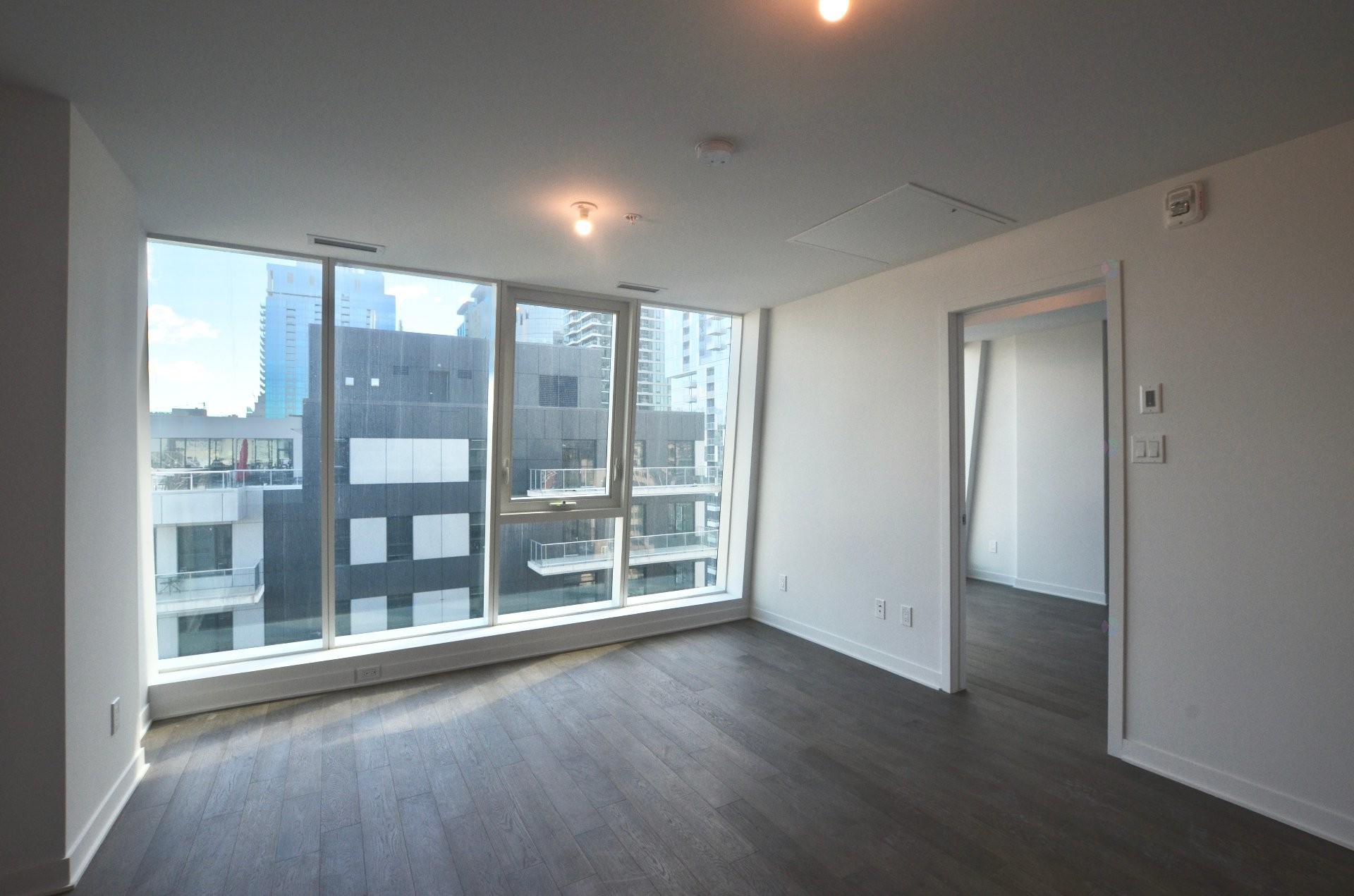 









1160


Rue MacKay

, 1902,
Montréal (Ville-Marie),




QC
H3G0G8

