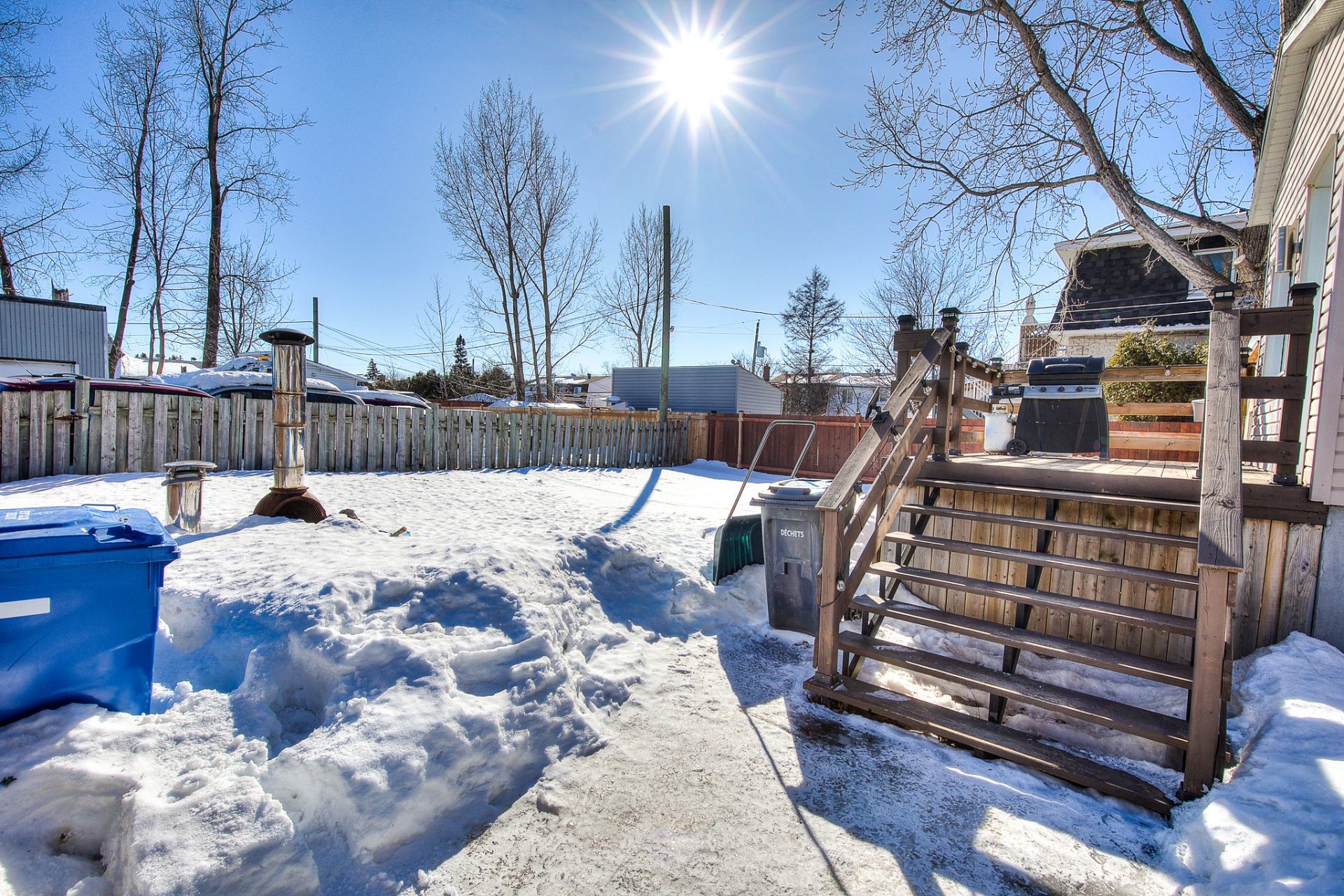 









350


Rue Drapeau

,
Laval (Sainte-Rose),




QC
H7L2B7

