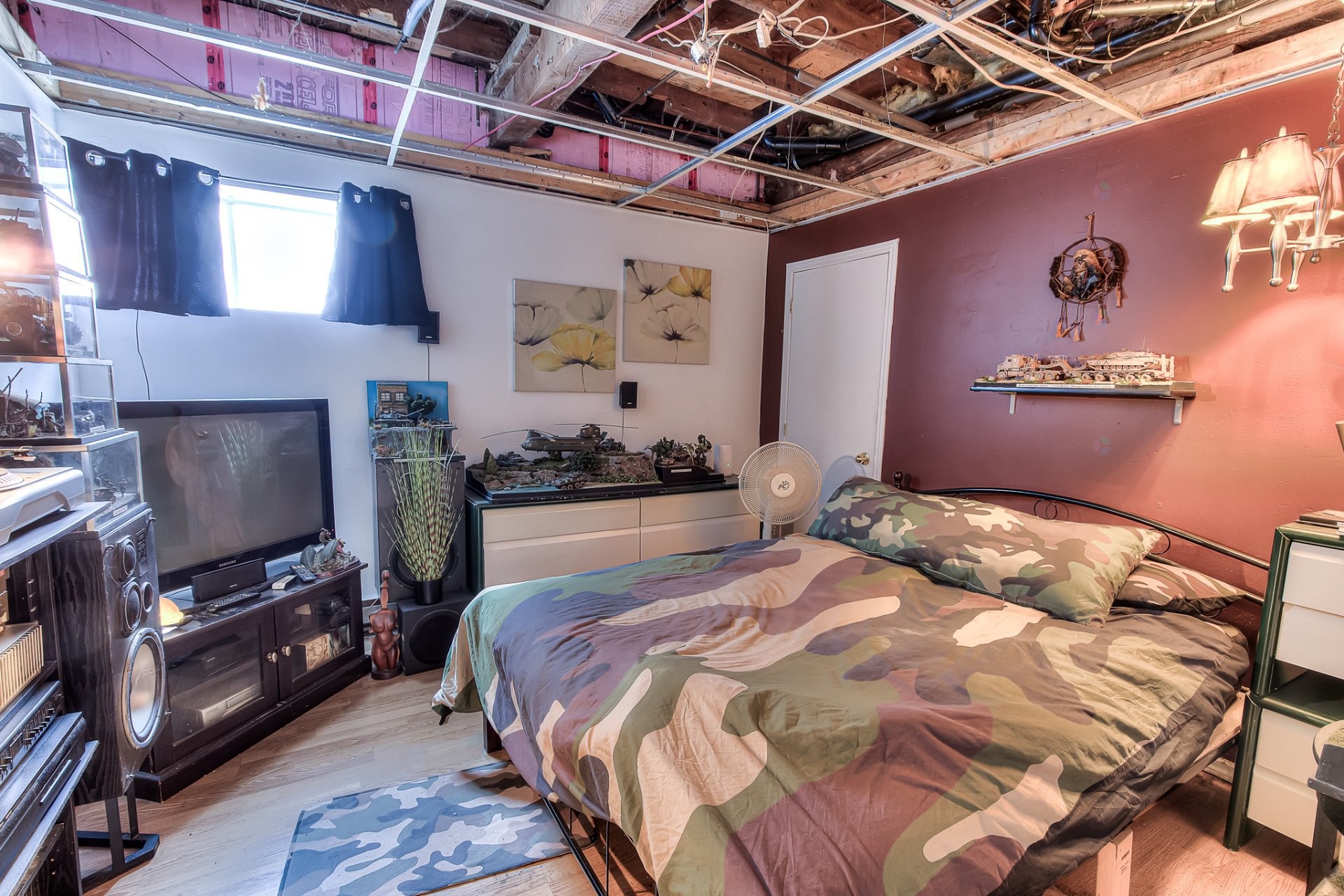 









350


Rue Drapeau

,
Laval (Sainte-Rose),




QC
H7L2B7

