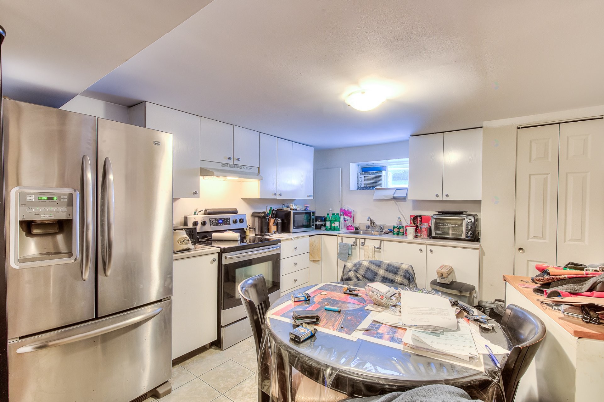 









350


Rue Drapeau

,
Laval (Sainte-Rose),




QC
H7L2B7

