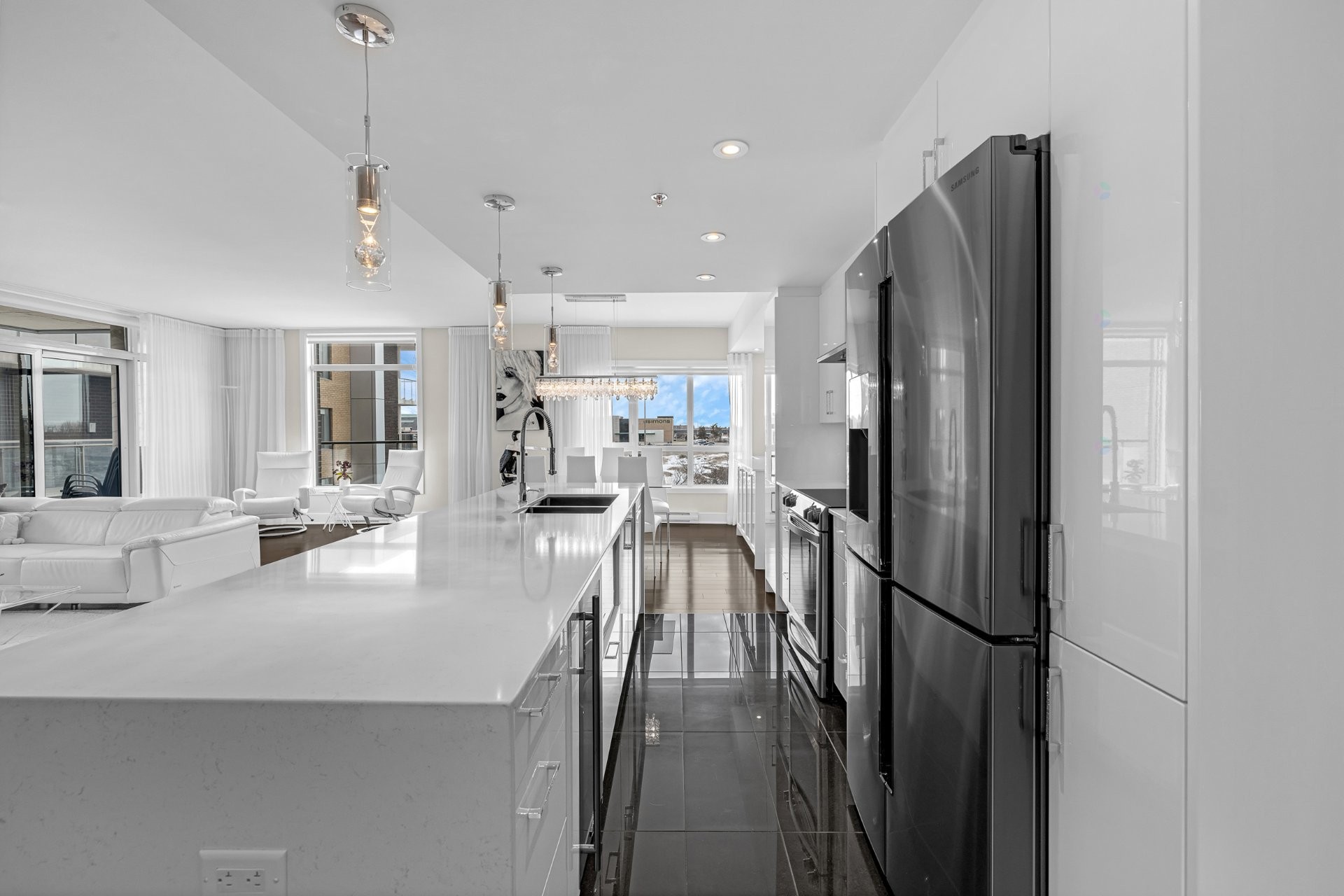 









359


Boul. Brunswick

, 501,
Pointe-Claire,




QC
H9R0B9

