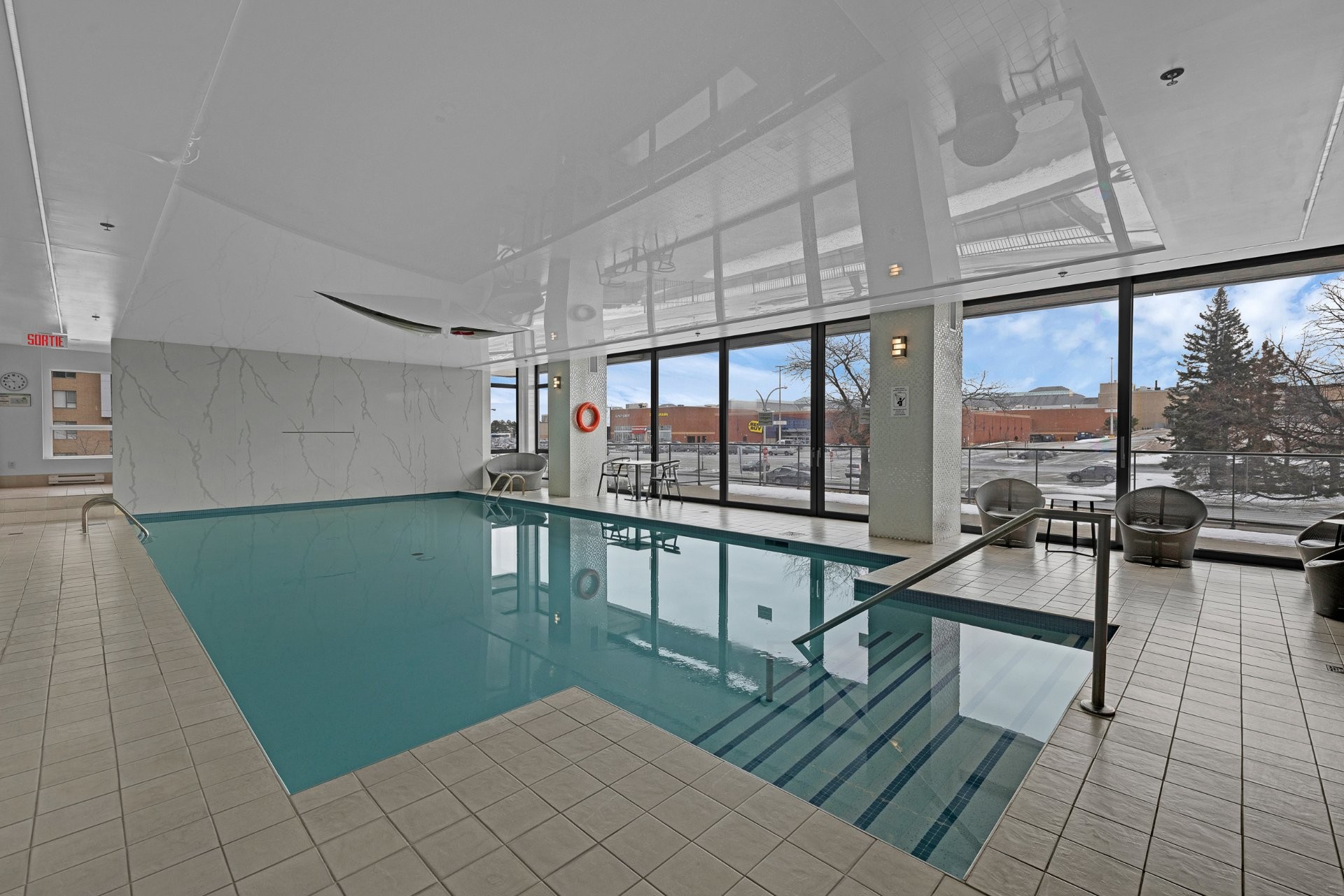 









359


Boul. Brunswick

, 501,
Pointe-Claire,




QC
H9R0B9

