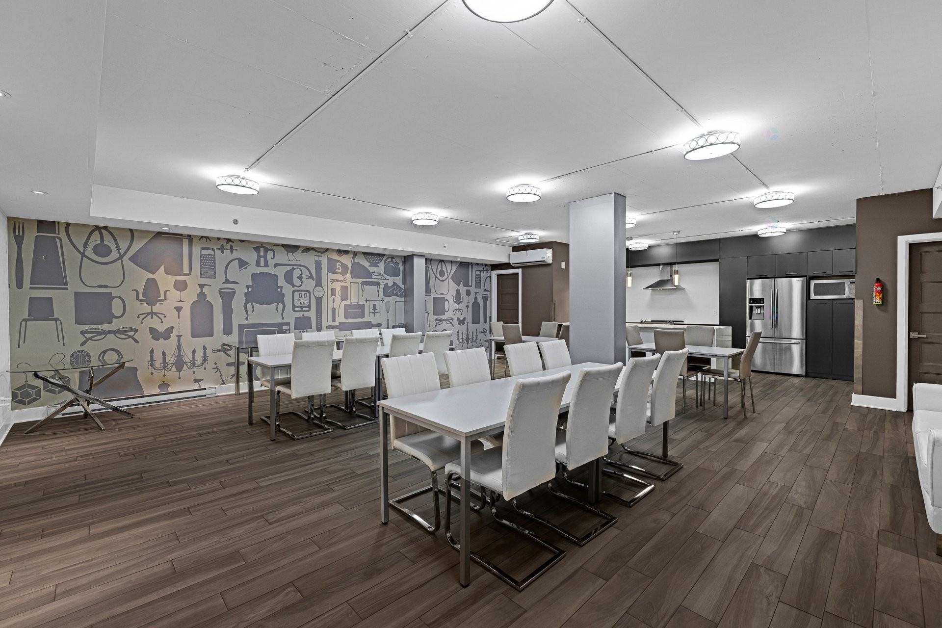 









359


Boul. Brunswick

, 501,
Pointe-Claire,




QC
H9R0B9

