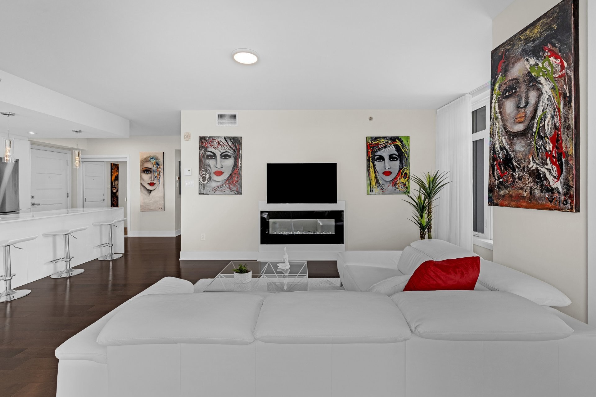 









359


Boul. Brunswick

, 501,
Pointe-Claire,




QC
H9R0B9

