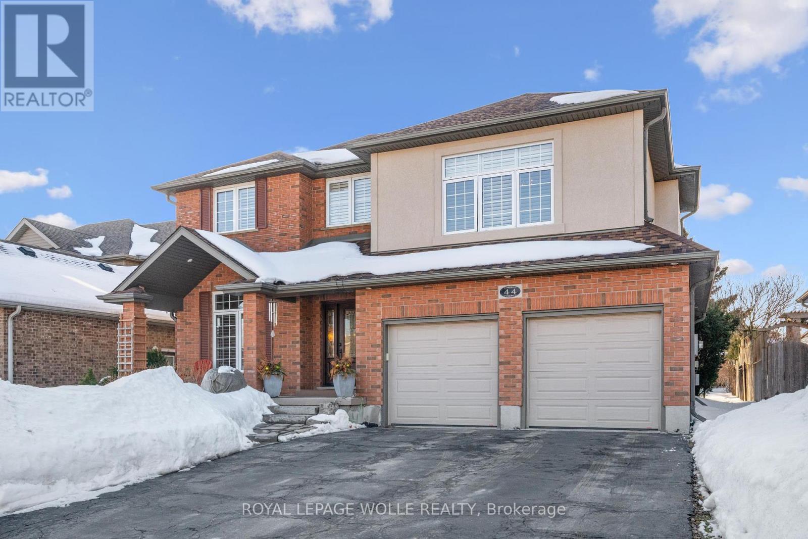 












44 CRANE CRESCENT

,
Woolwich,




Ontario
N3B3M3


