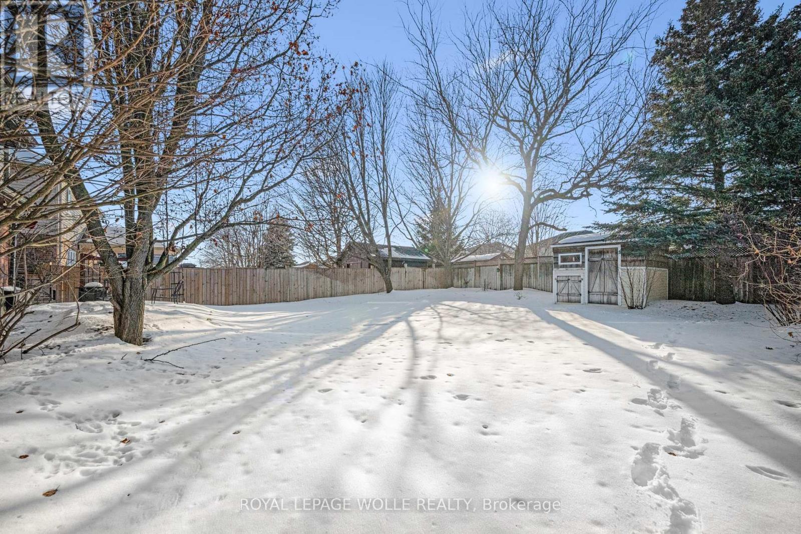 












44 CRANE CRESCENT

,
Woolwich,




Ontario
N3B3M3

