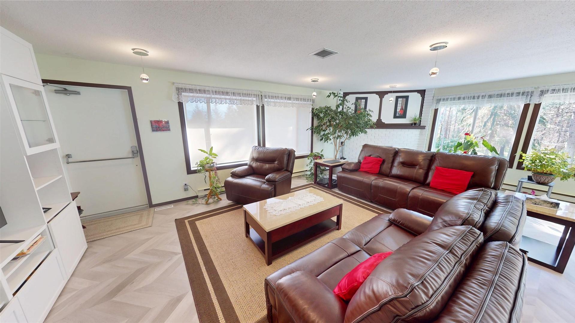 









821


Westwood

Drive,
Cranbrook,




BC
V1C 4H5

