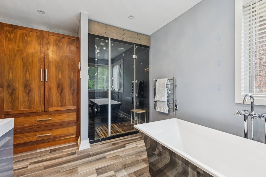 









29


Ch. Dunn

,
Chelsea,




QC
J9B1G6

