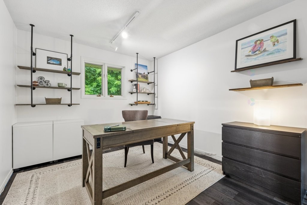 









29


Ch. Dunn

,
Chelsea,




QC
J9B1G6

