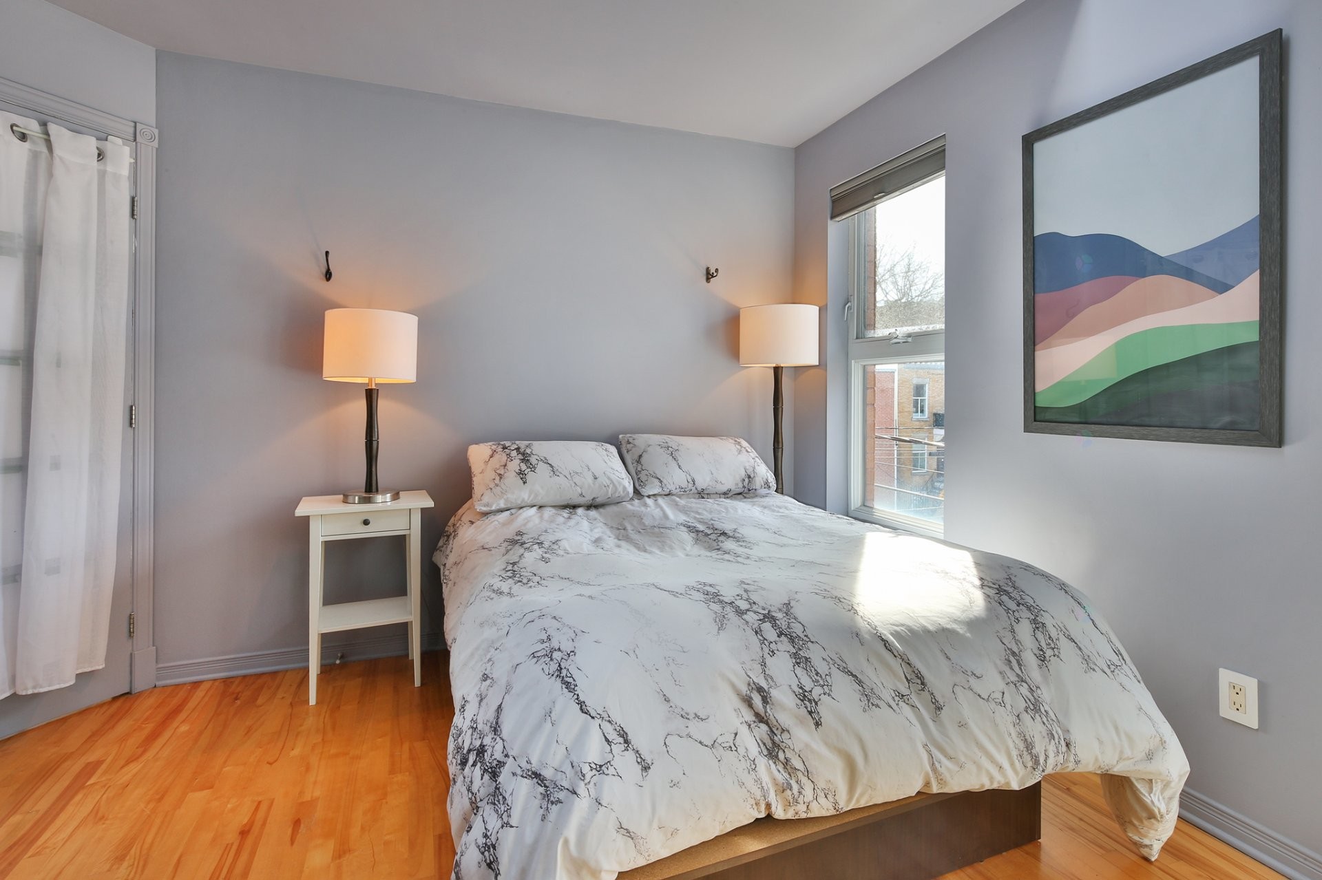 









1351


Rue La Fontaine

, 4,
Montréal (Ville-Marie),




QC
H2L1T6

