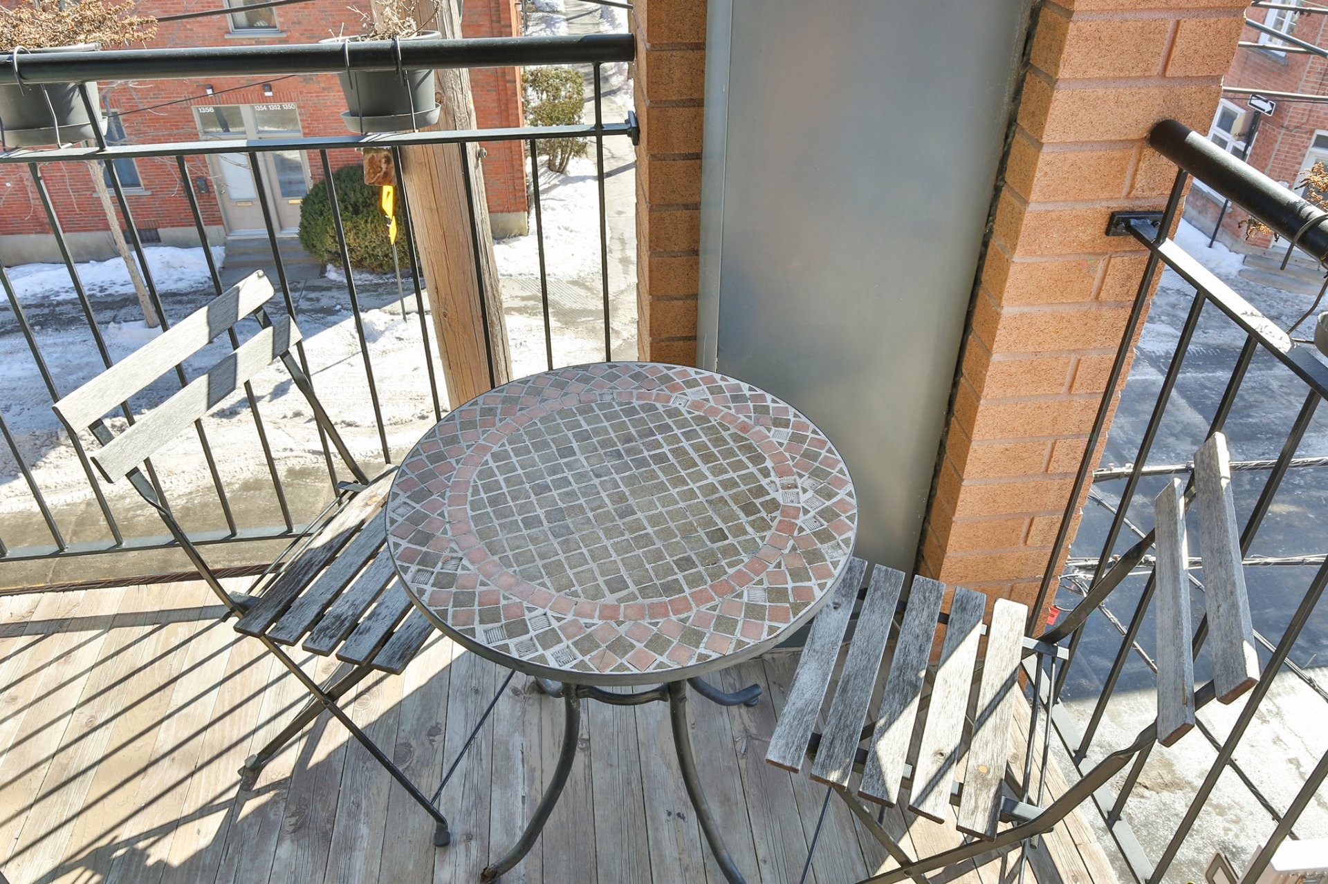 









1351


Rue La Fontaine

, 4,
Montréal (Ville-Marie),




QC
H2L1T6

