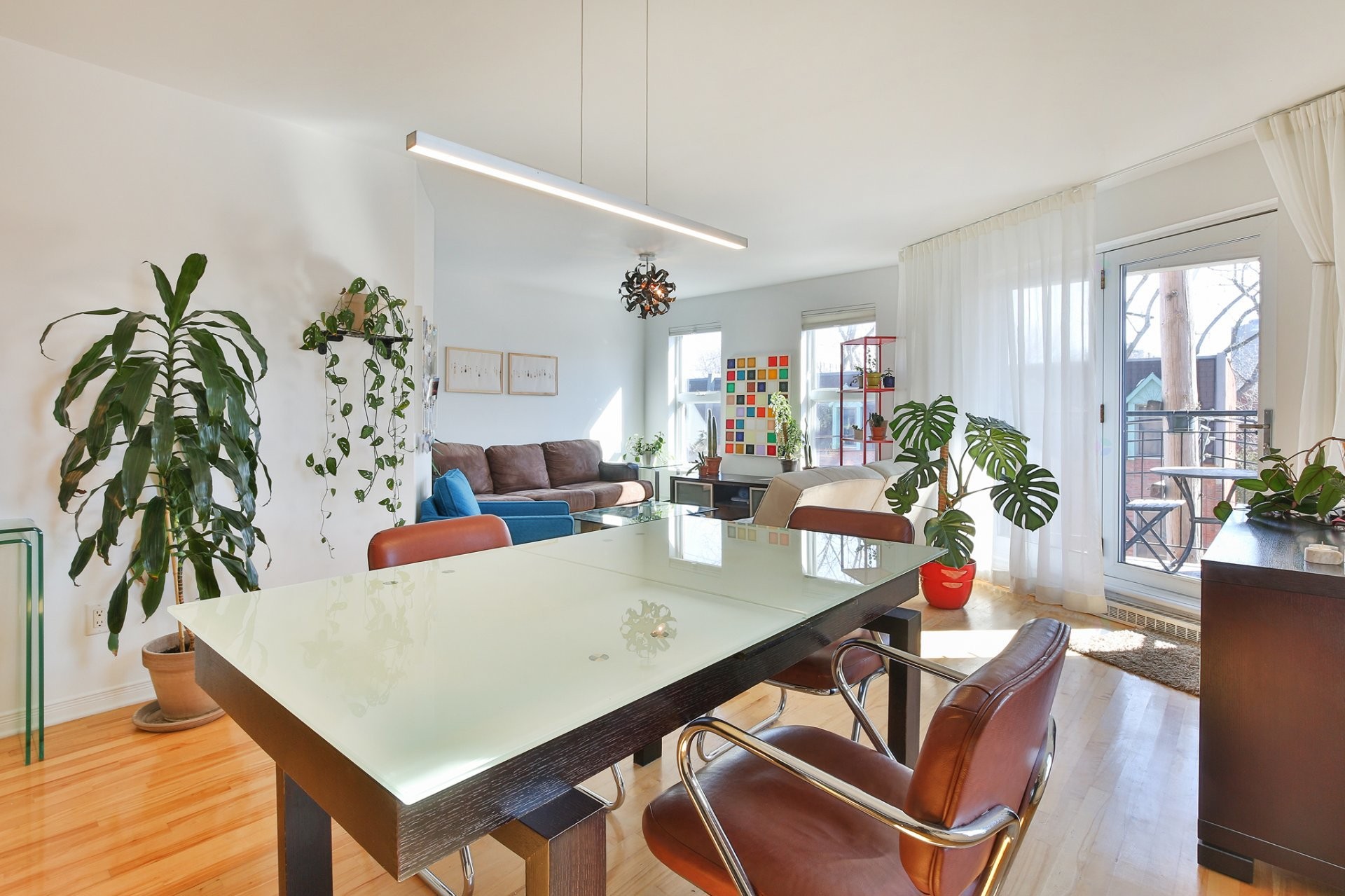 









1351


Rue La Fontaine

, 4,
Montréal (Ville-Marie),




QC
H2L1T6

