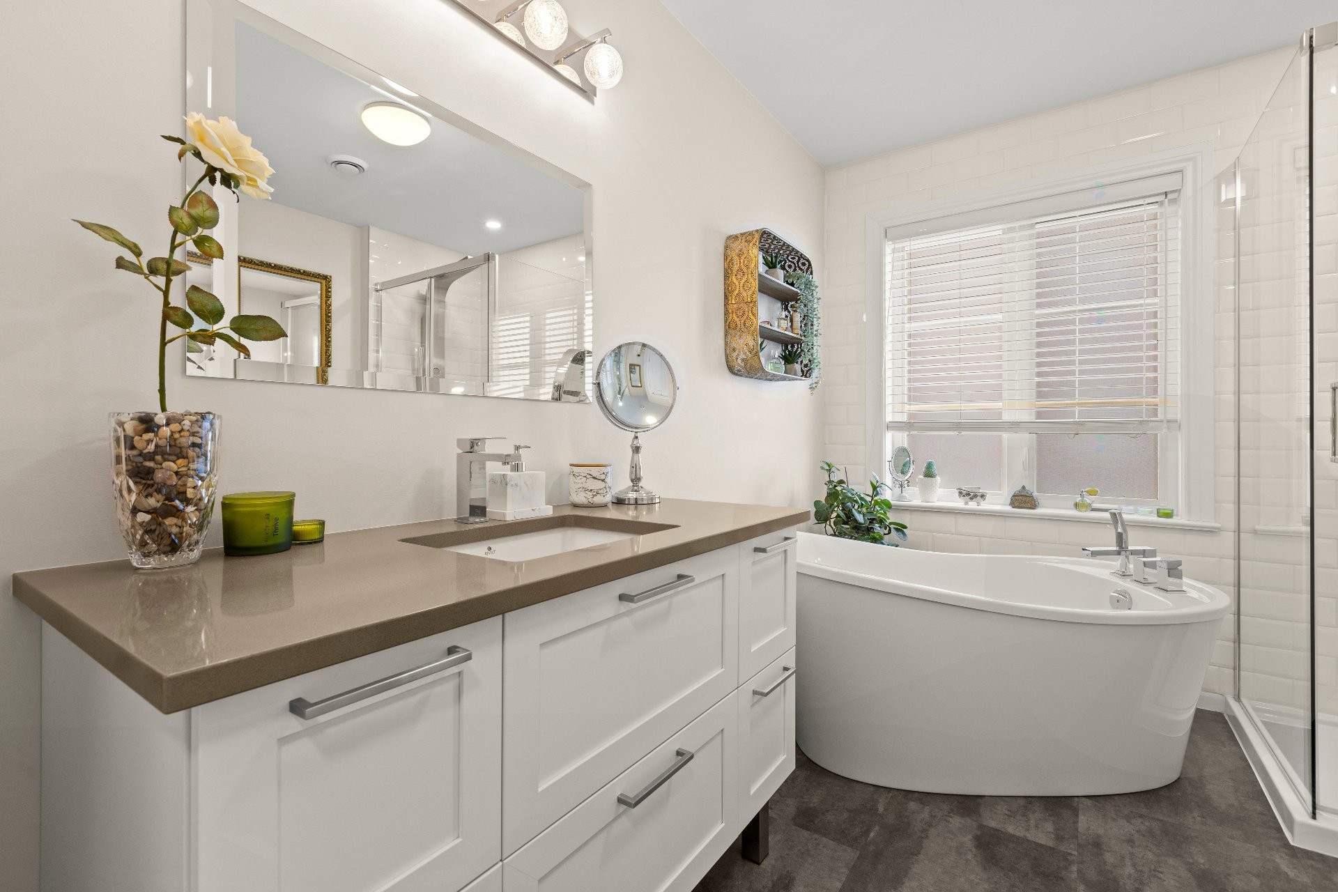 









1224


Rue du Sentier

, 102,
Longueuil (Le Vieux-Longueuil),




QC
J4N1S4

