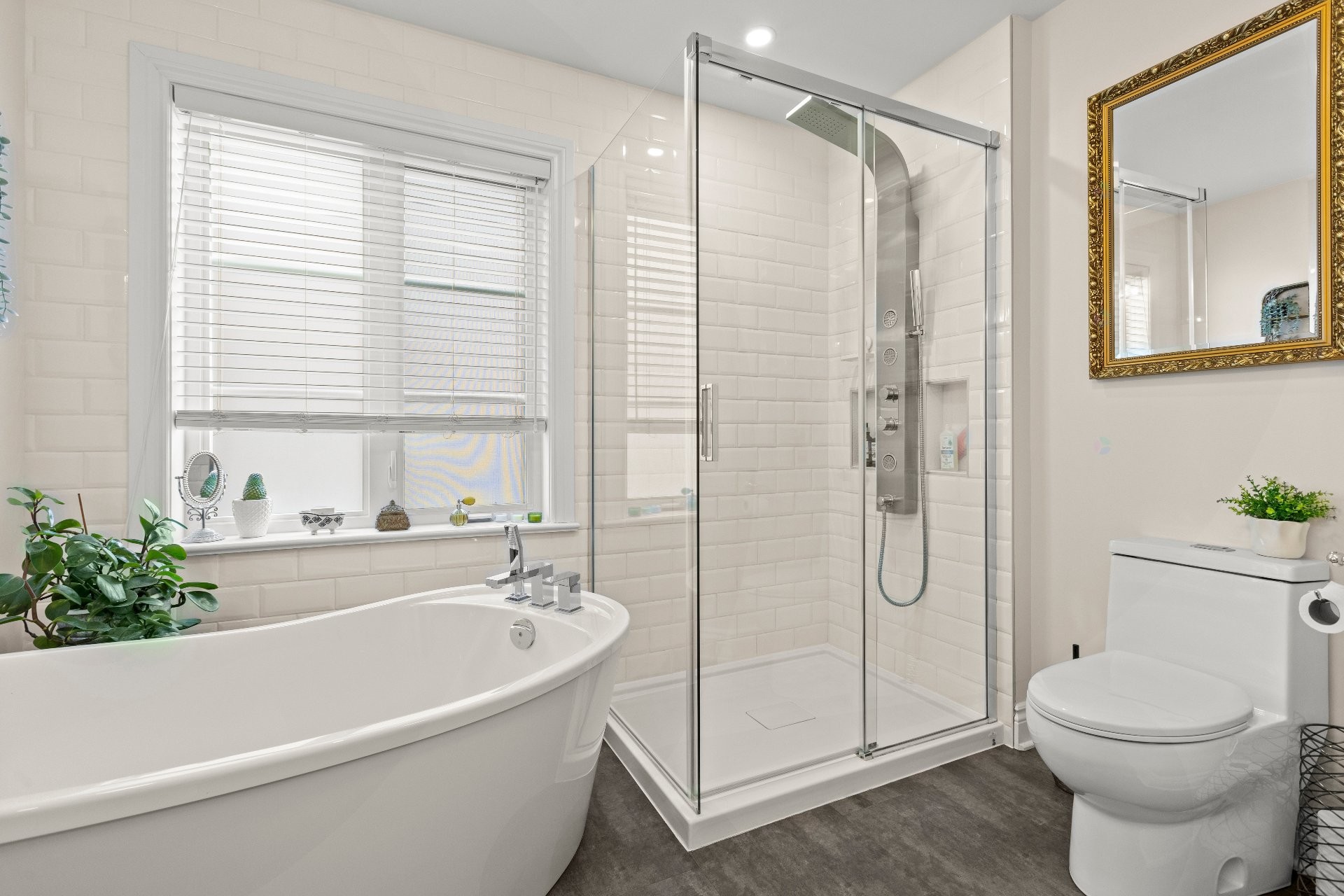 









1224


Rue du Sentier

, 102,
Longueuil (Le Vieux-Longueuil),




QC
J4N1S4

