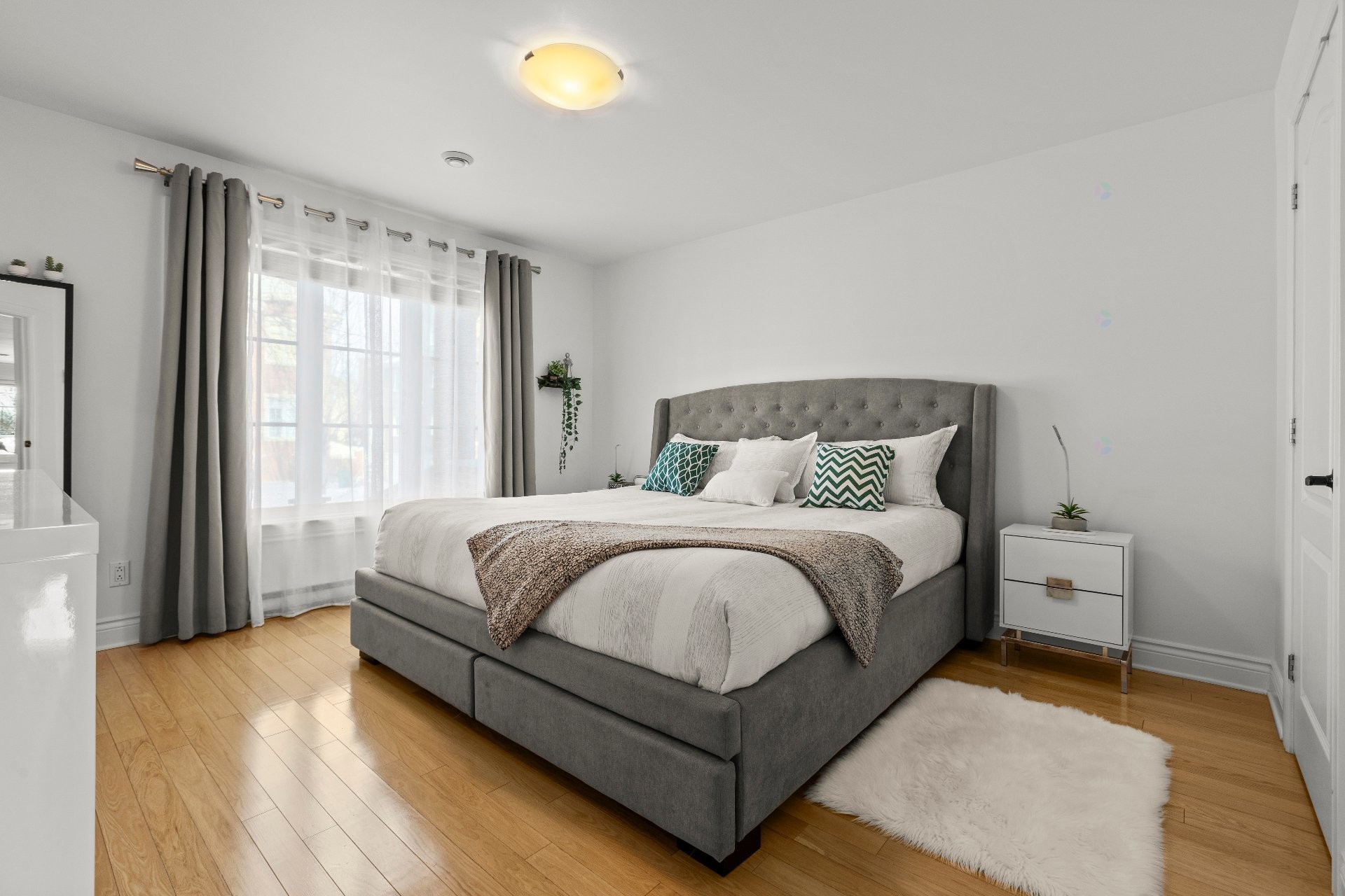 









1224


Rue du Sentier

, 102,
Longueuil (Le Vieux-Longueuil),




QC
J4N1S4

