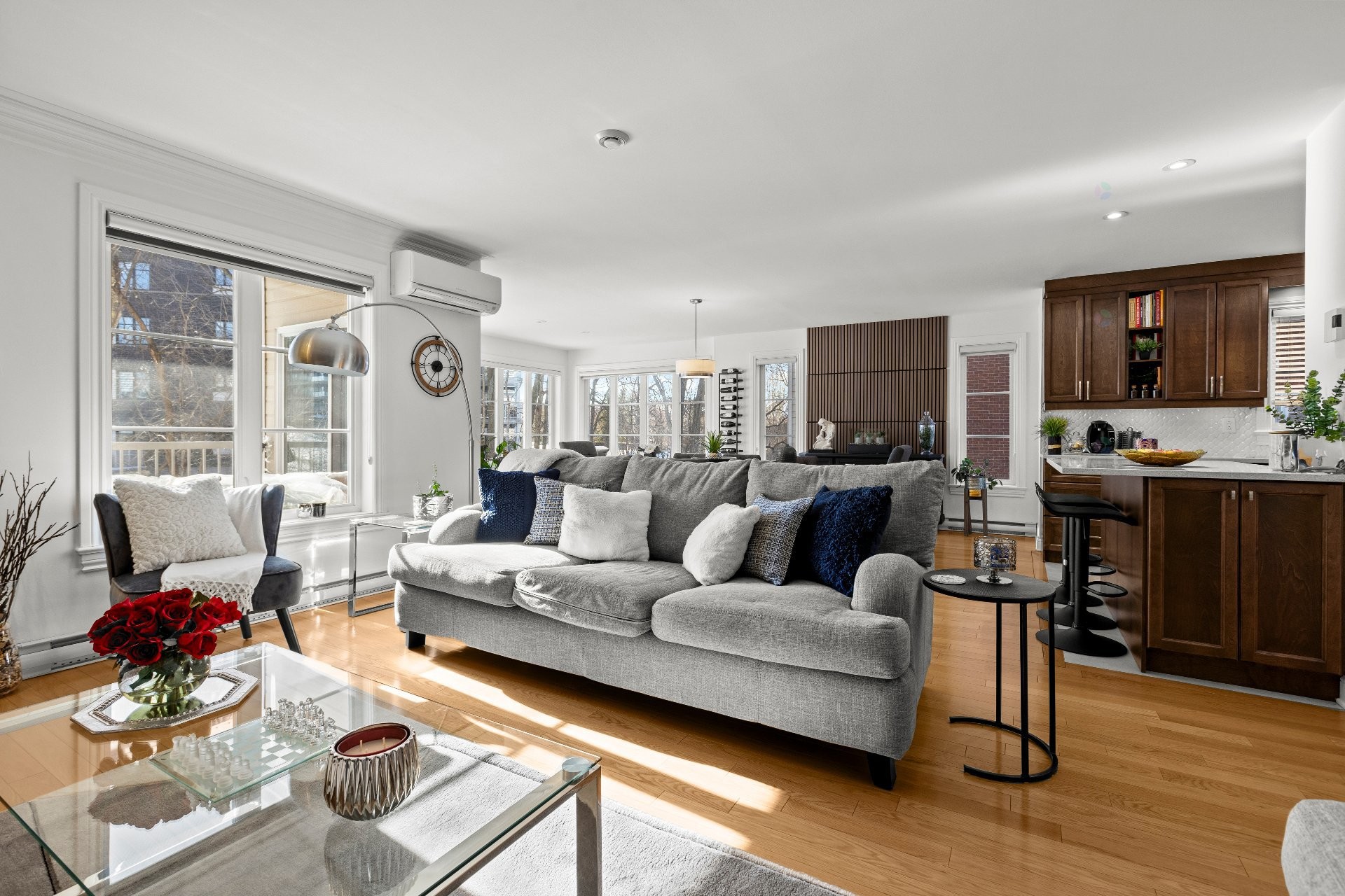 









1224


Rue du Sentier

, 102,
Longueuil (Le Vieux-Longueuil),




QC
J4N1S4

