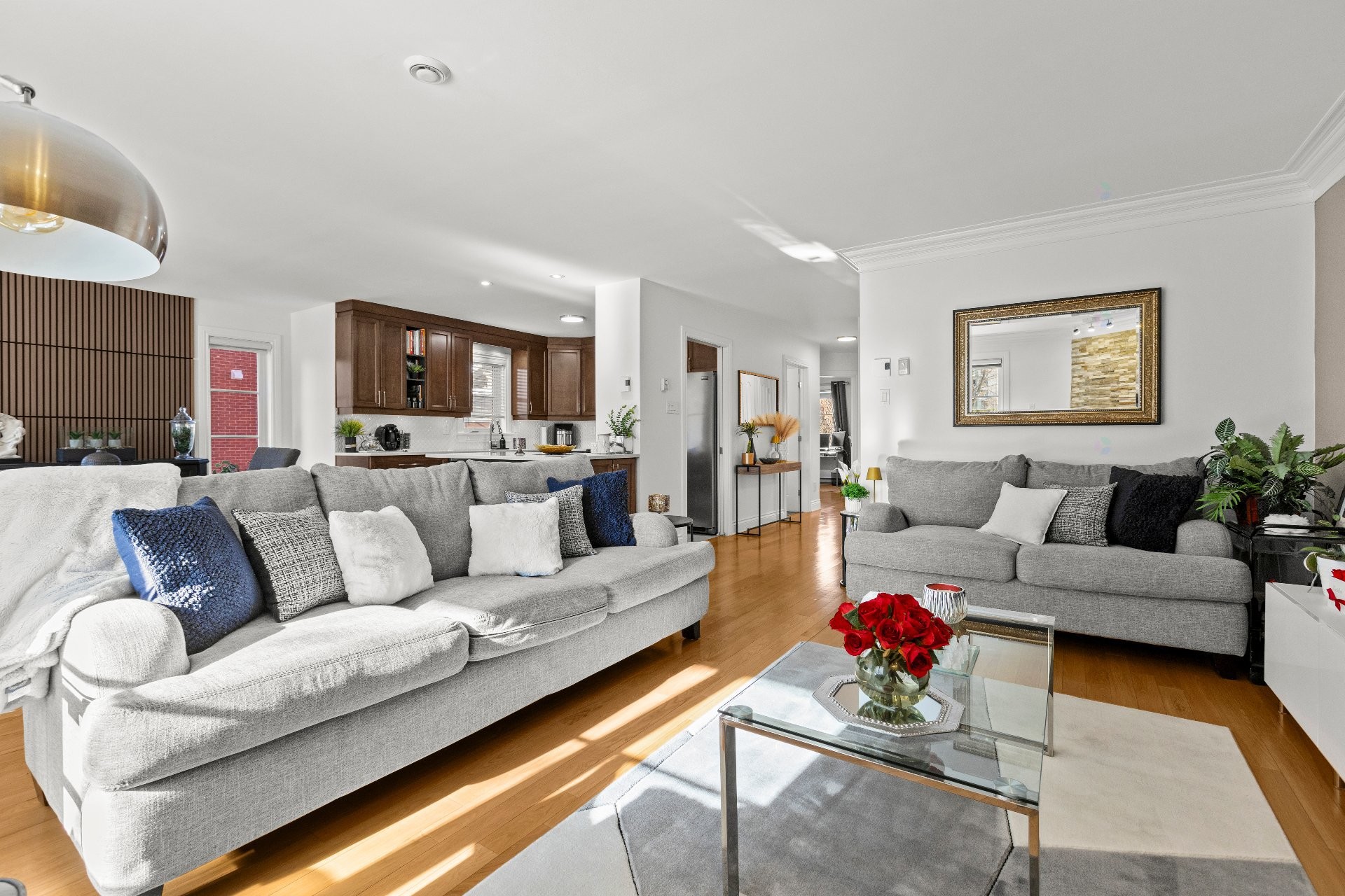 









1224


Rue du Sentier

, 102,
Longueuil (Le Vieux-Longueuil),




QC
J4N1S4

