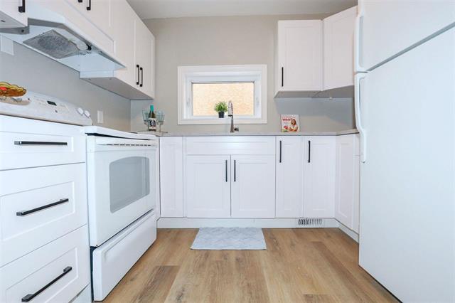 









119


Perth

AVE,
Winnipeg,




MB
R2V 0S8

