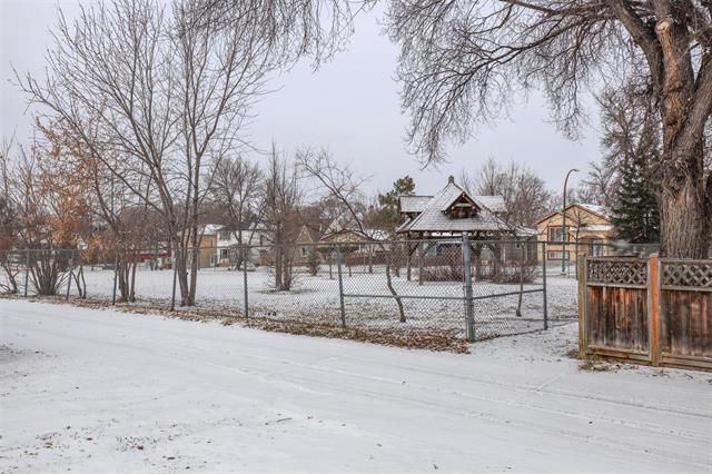 









119


Perth

AVE,
Winnipeg,




MB
R2V 0S8

