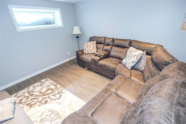 









178


Donna Wyatt

WAY,
Winnipeg,




MB
R3W 0H7

