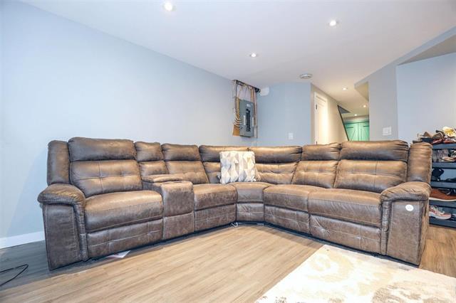 









178


Donna Wyatt

WAY,
Winnipeg,




MB
R3W 0H7

