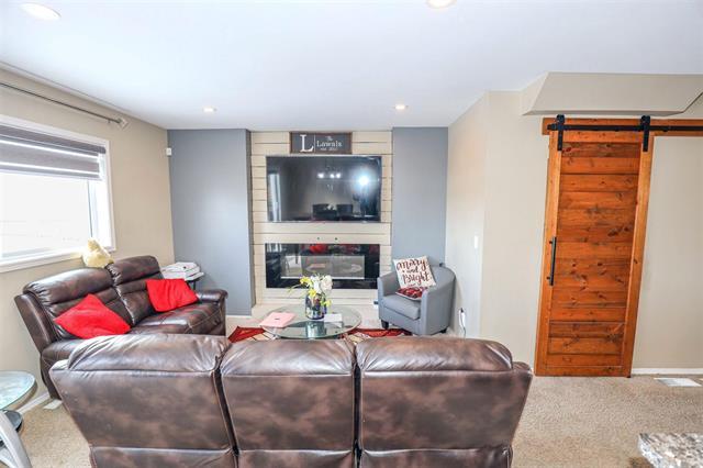 









178


Donna Wyatt

WAY,
Winnipeg,




MB
R3W 0H7

