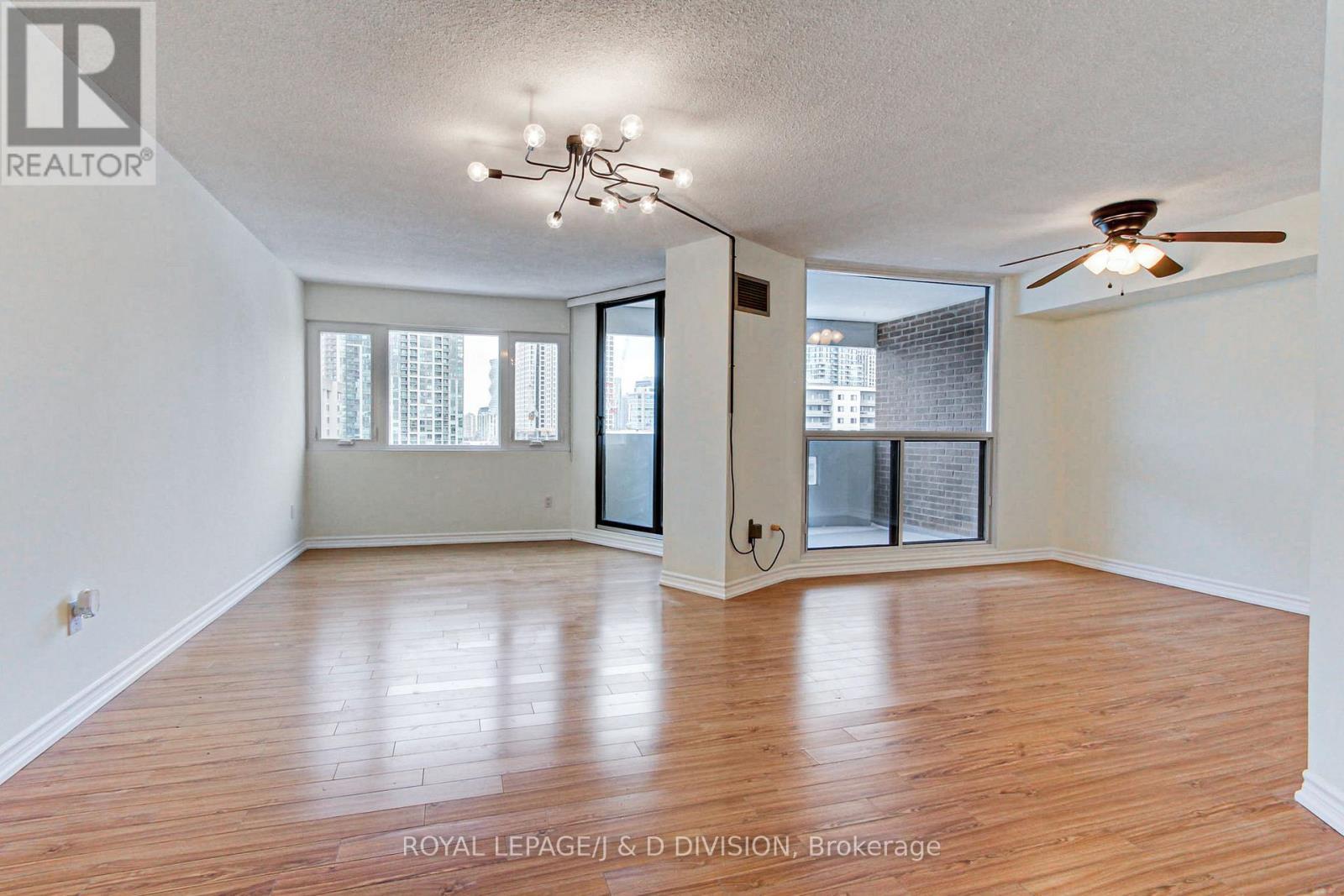 












1909 - 1580 MISSISSAUGA VALLEY BOULEVARD

,
Mississauga,




Ontario
L5A3T8

