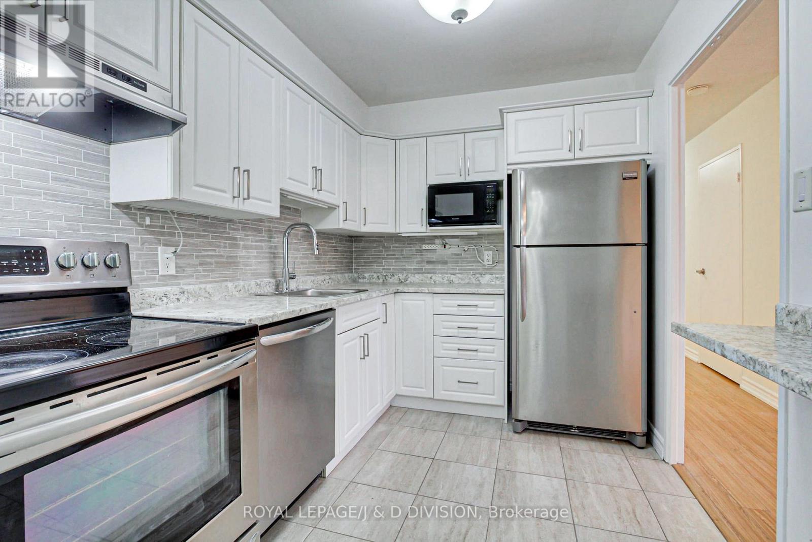 












1909 - 1580 MISSISSAUGA VALLEY BOULEVARD

,
Mississauga,




Ontario
L5A3T8

