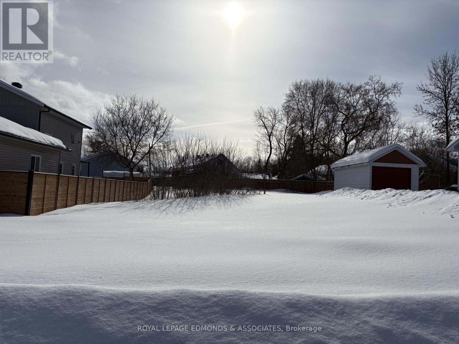 












0 FLORA STREET

,
Pembroke,







Ontario
K8A5K3

