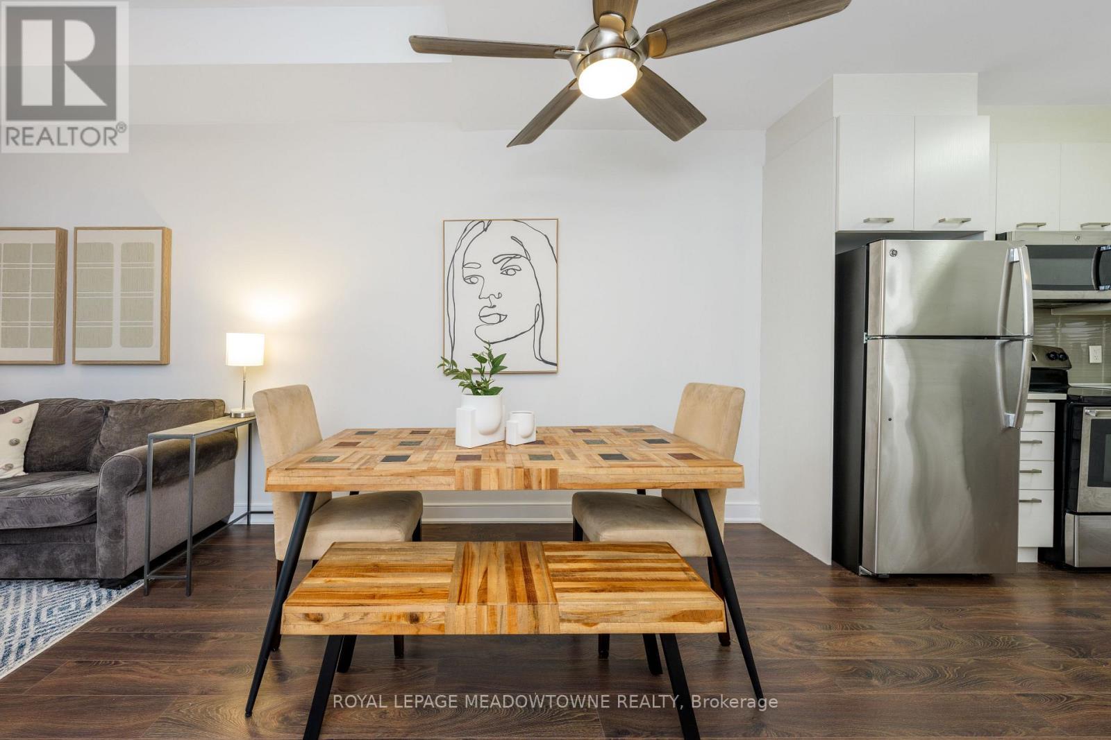 












505 - 150 MAIN STREET W

,
Hamilton,




Ontario
L8P1H8

