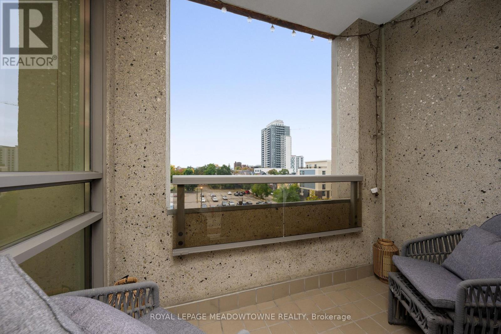 












505 - 150 MAIN STREET W

,
Hamilton,




Ontario
L8P1H8

