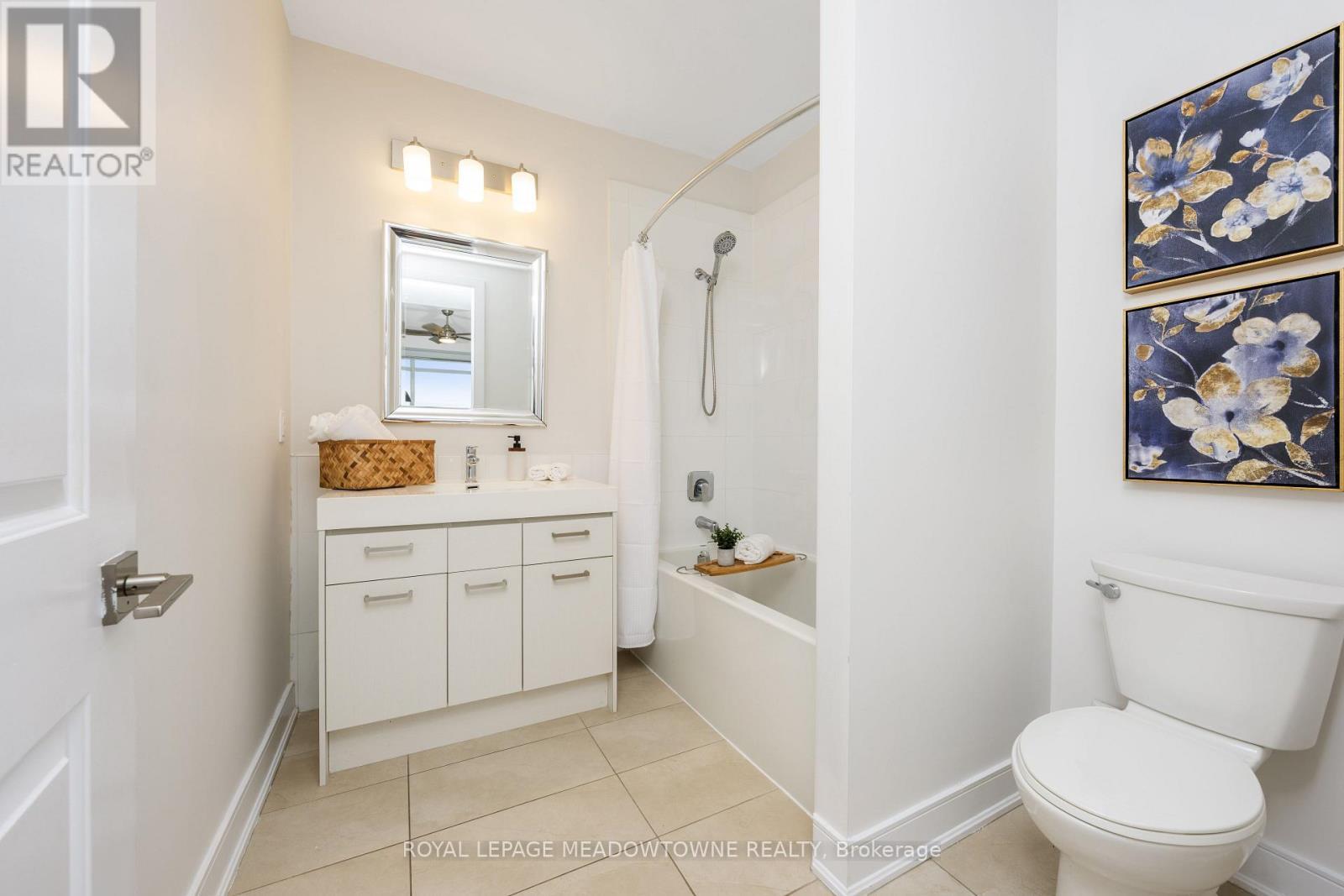 












505 - 150 MAIN STREET W

,
Hamilton,




Ontario
L8P1H8

