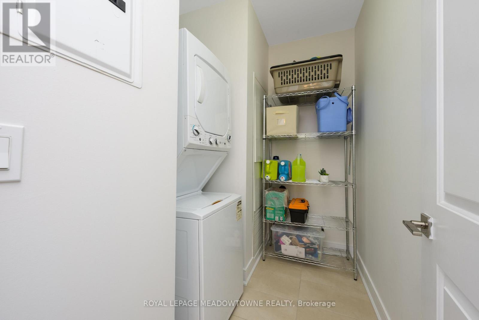 












505 - 150 MAIN STREET W

,
Hamilton,




Ontario
L8P1H8

