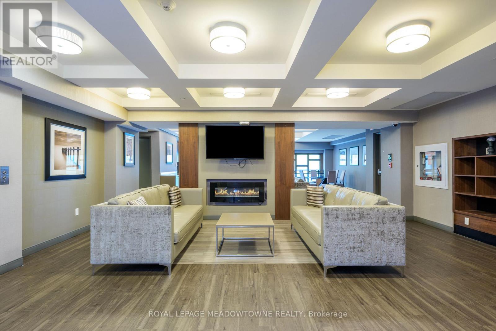 












505 - 150 MAIN STREET W

,
Hamilton,




Ontario
L8P1H8

