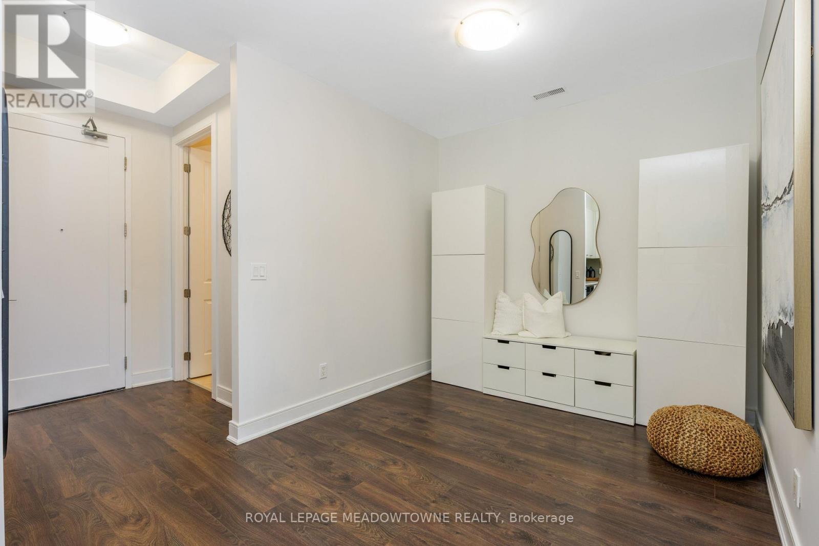 












505 - 150 MAIN STREET W

,
Hamilton,




Ontario
L8P1H8

