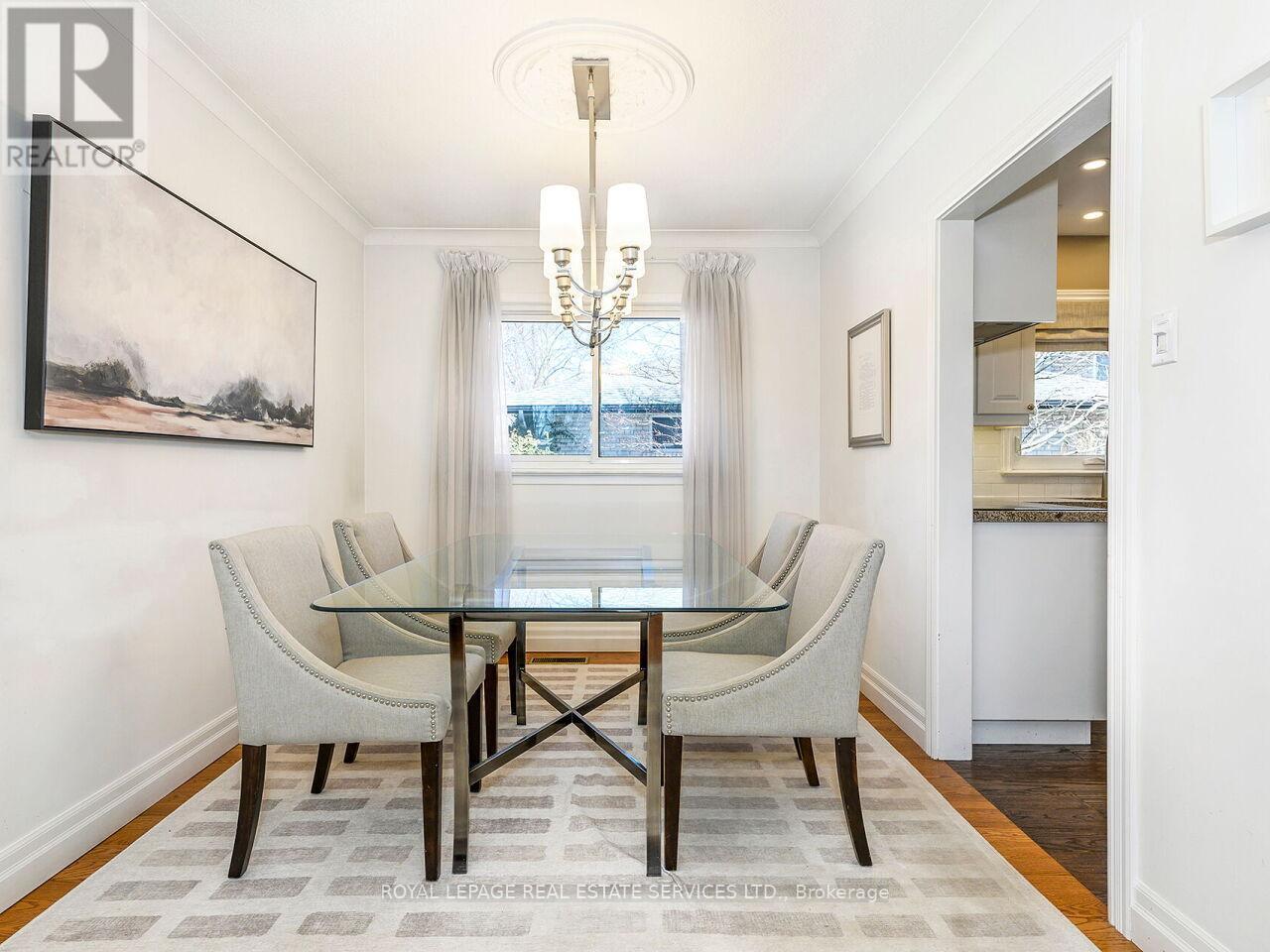 












1602 CARLETTA DRIVE

,
Mississauga,




Ontario
L4X1E5

