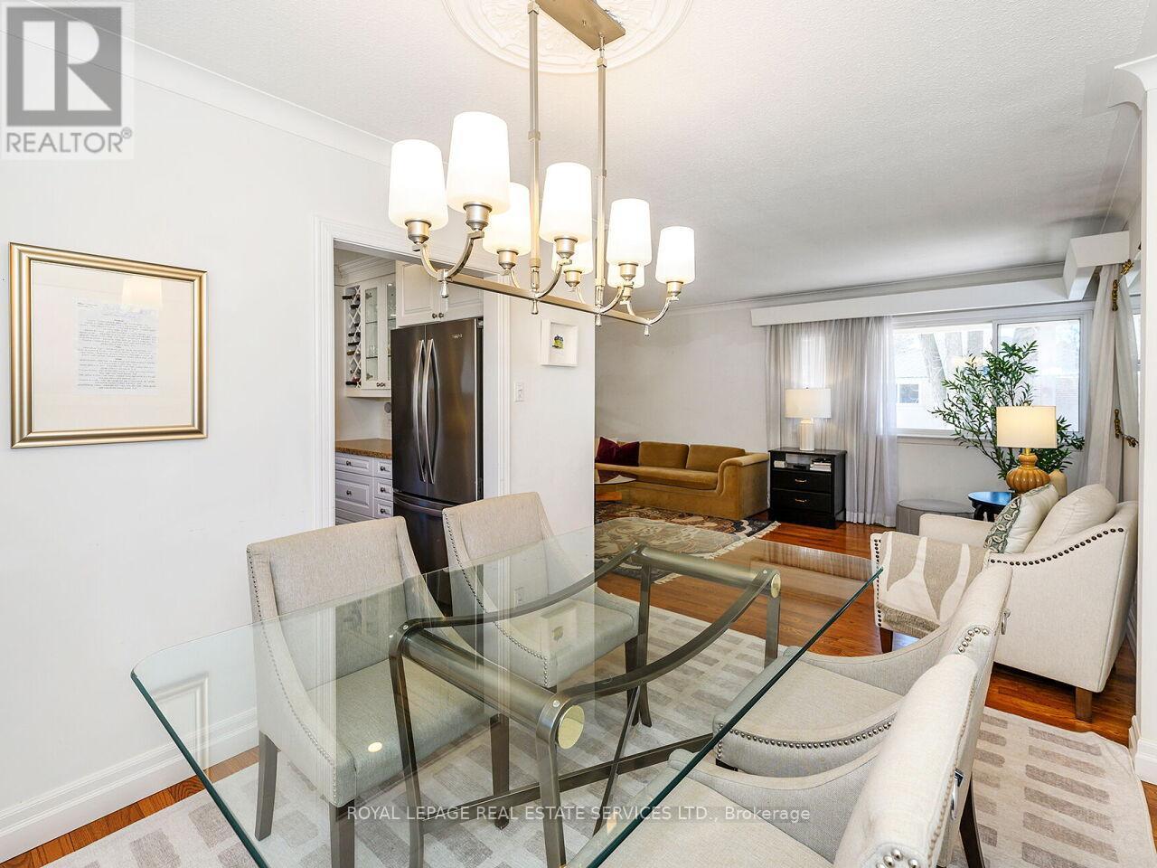 












1602 CARLETTA DRIVE

,
Mississauga,




Ontario
L4X1E5

