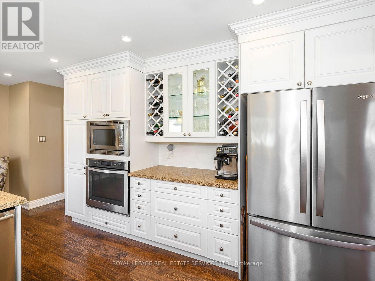 












1602 CARLETTA DRIVE

,
Mississauga,




Ontario
L4X1E5

