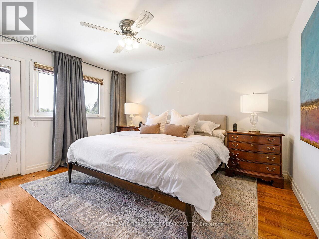 












1602 CARLETTA DRIVE

,
Mississauga,




Ontario
L4X1E5

